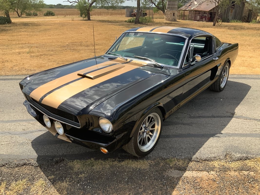 Ford-Mustang-1965-Fastback-Black