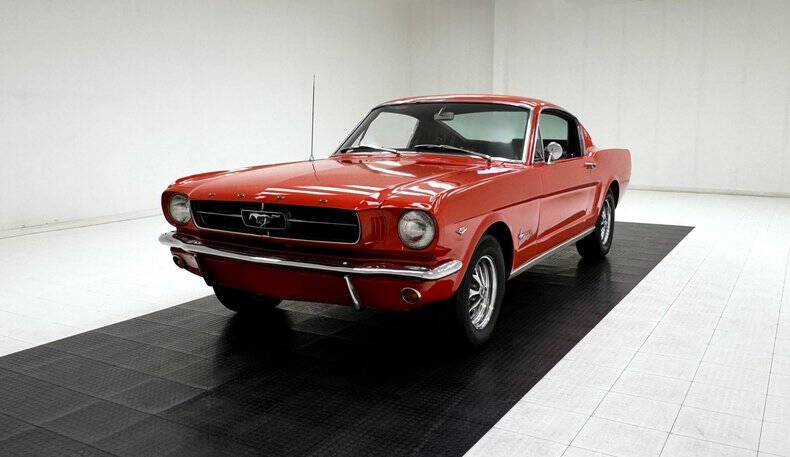 Ford-Mustang-1965-Poppy-Red-Black