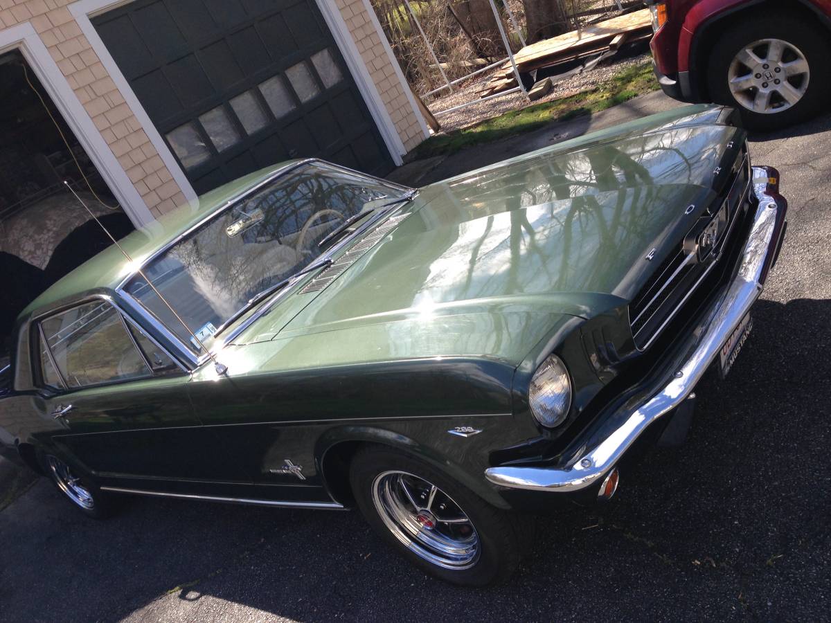 Ford-Mustang-1965-green
