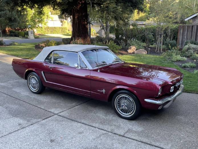 Ford-Mustang-1965-red