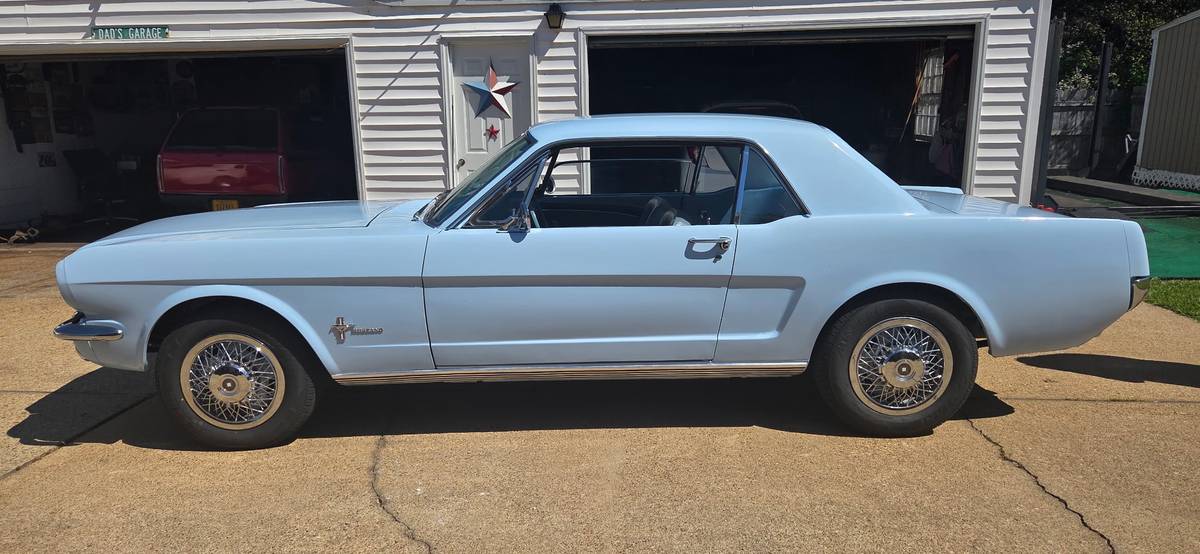 Ford-Mustang-1966-blue