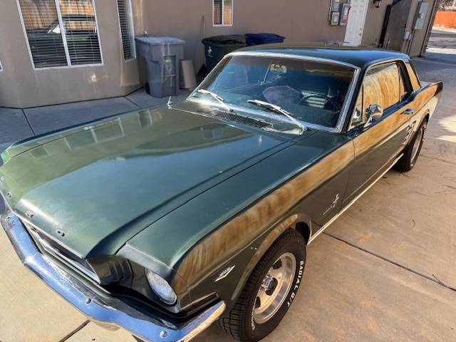 Ford-Mustang-1966-green