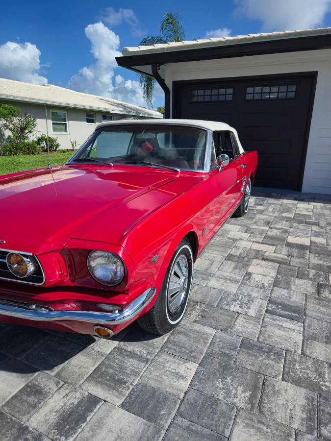 Ford-Mustang-1966-red