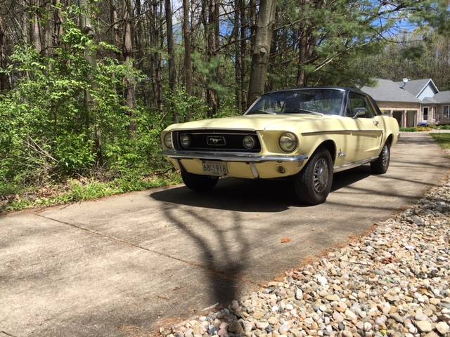 Ford-Mustang-1968-yellow