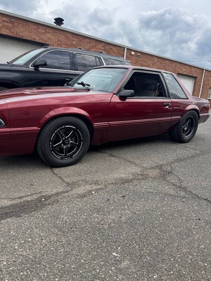 Ford-Mustang-1989-red