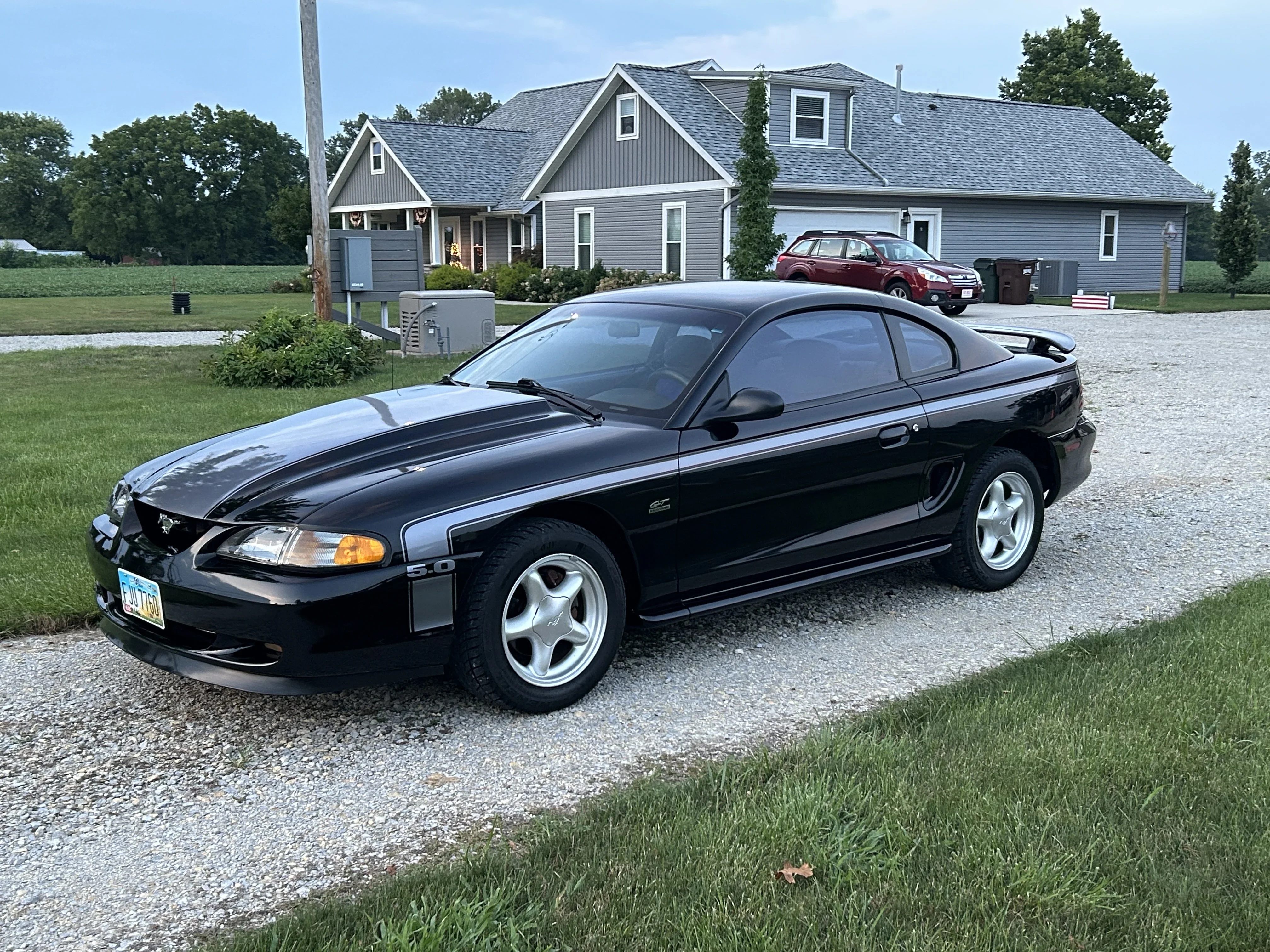 Ford-Mustang-1994-Black-Gray