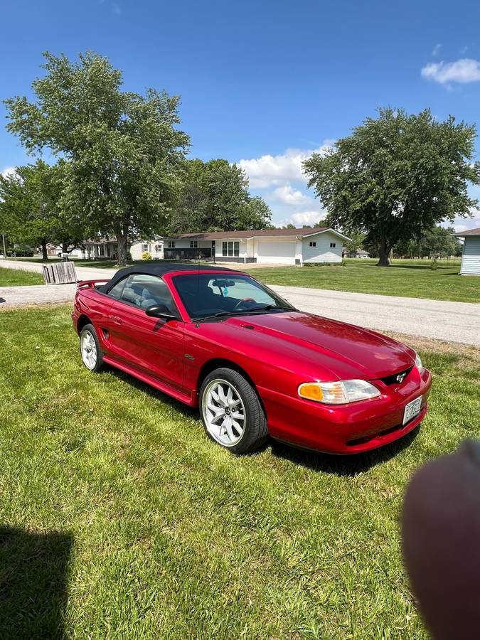 Ford-Mustang-1996-red