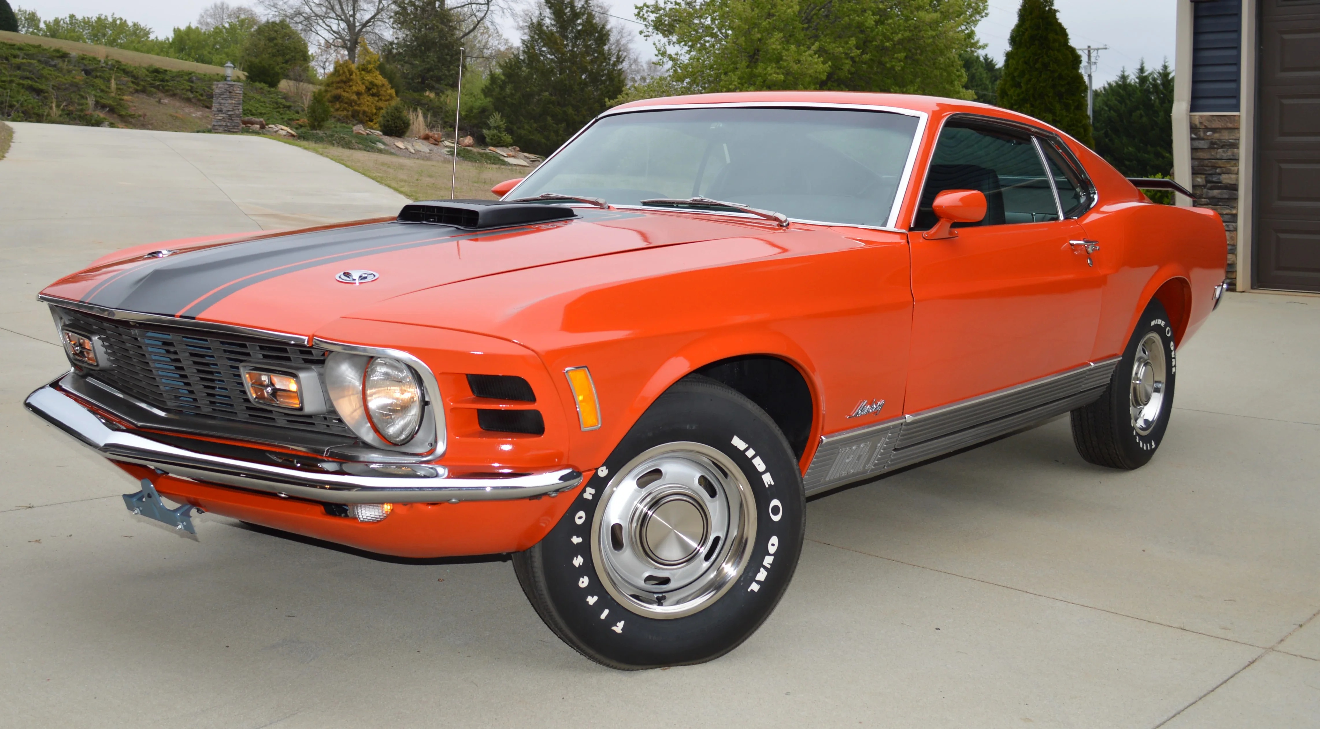 Ford-Mustang-mach-1-coupe-1970-Orange-Black