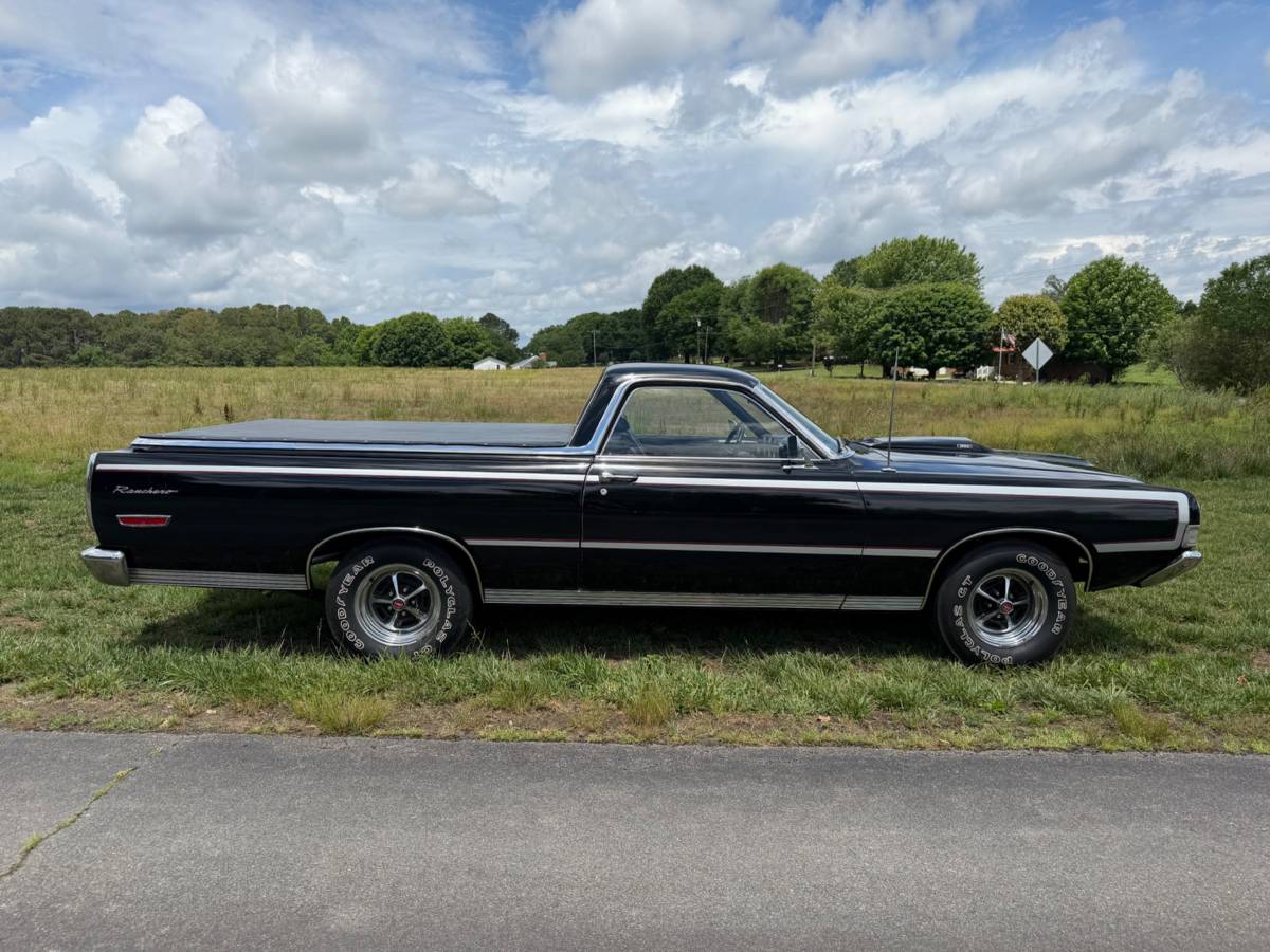 Ford-Ranchero-gt-1968-black