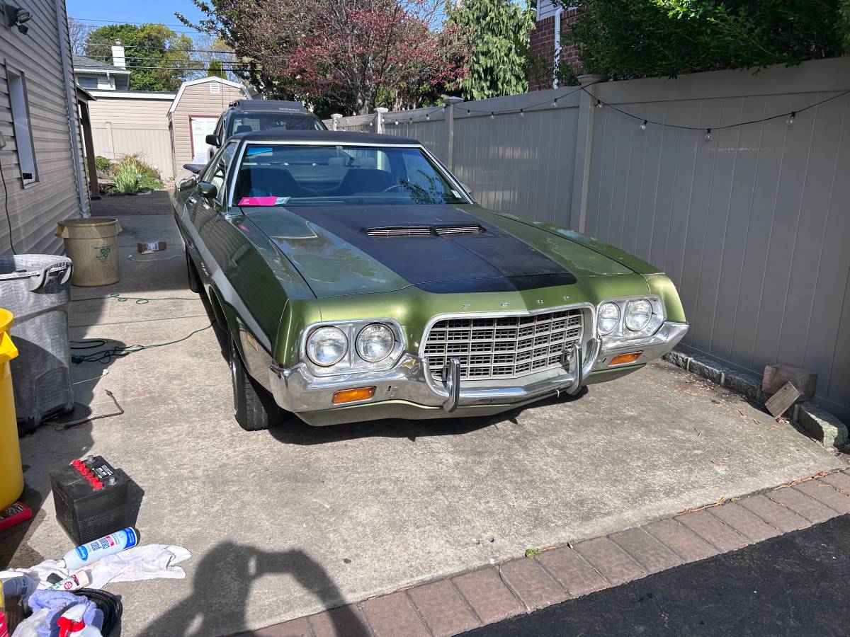 Ford-Ranchero-gt-1972-green