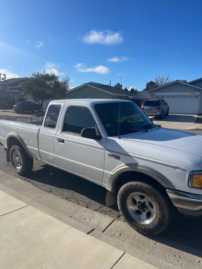 Ford-Ranger-1994-white