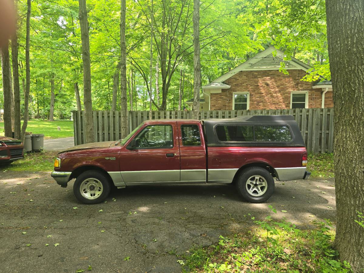 Ford-Ranger-xl-1993-red