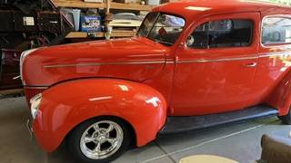 Ford-Standard-1940-red