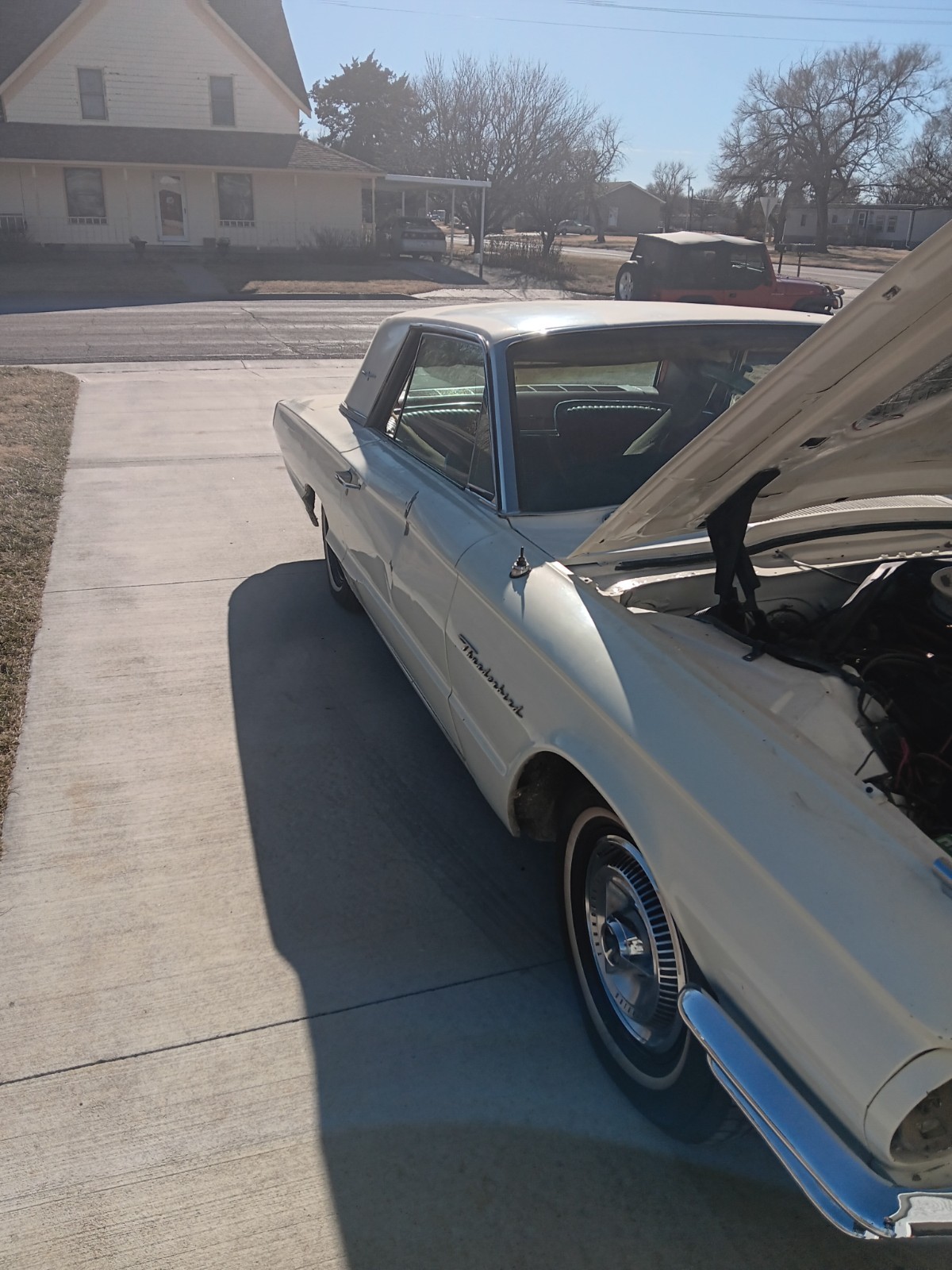 Ford-Thunderbird-1964-Coupe