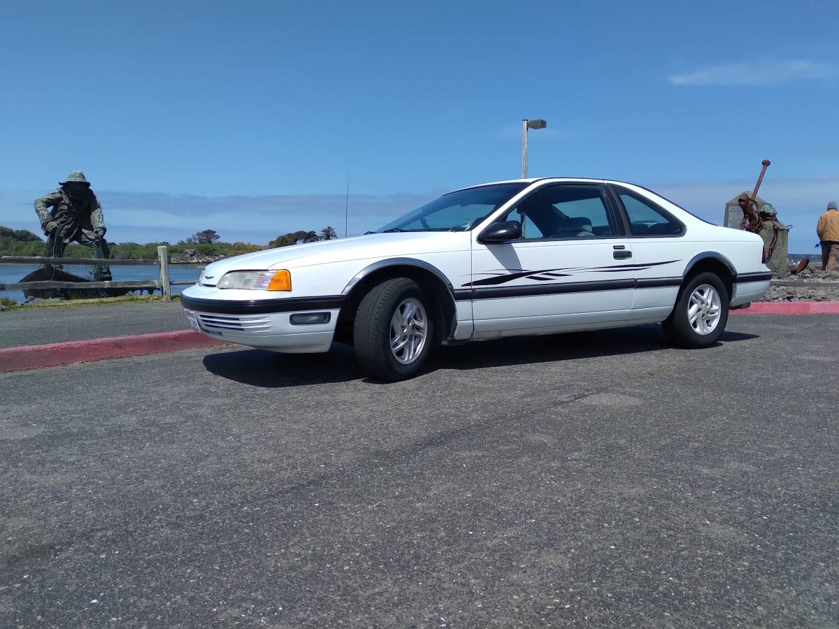 Ford-Thunderbird-lx-1990-white