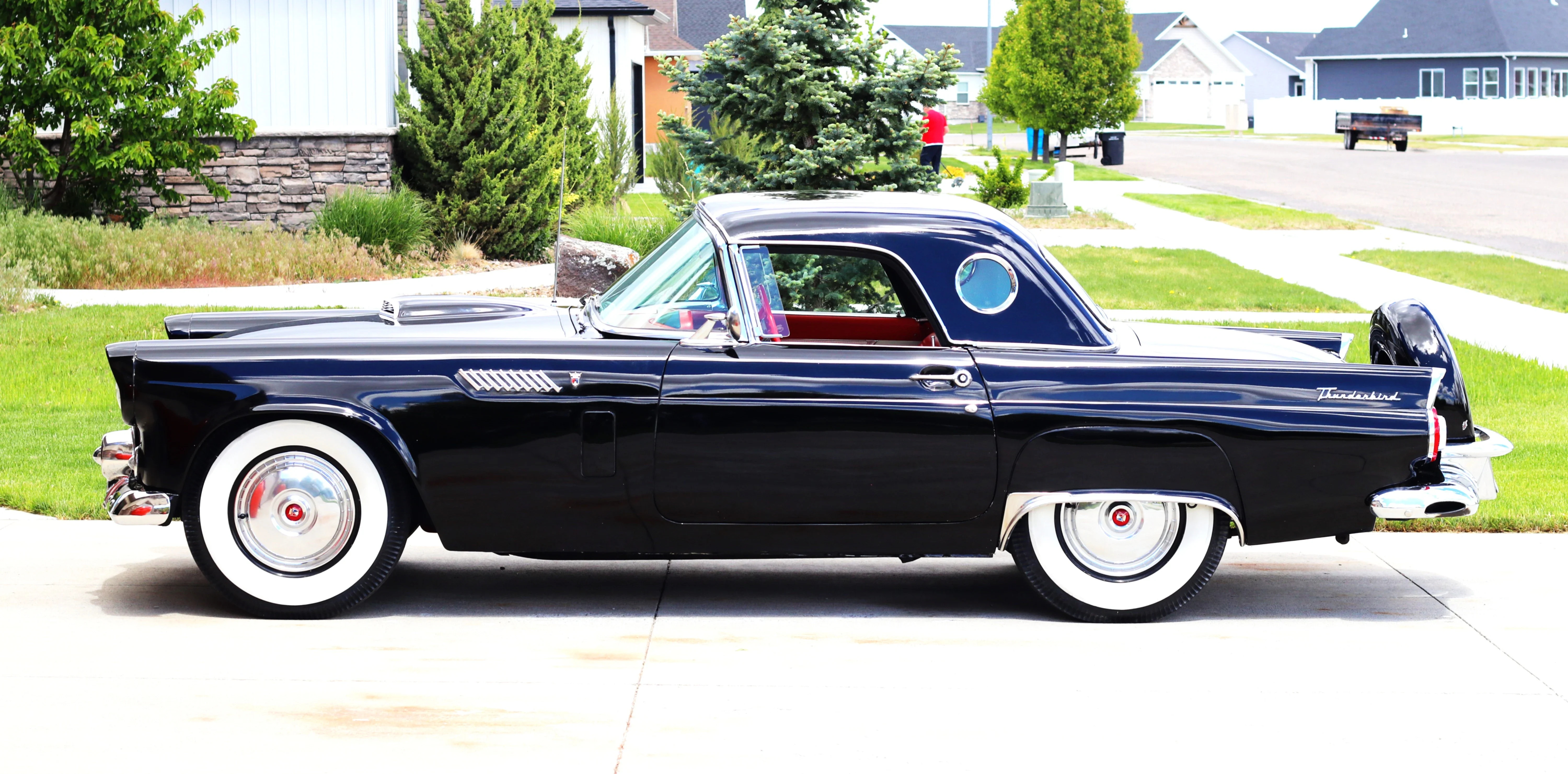 Ford-Thunderbird-sport-1956-Black-Red