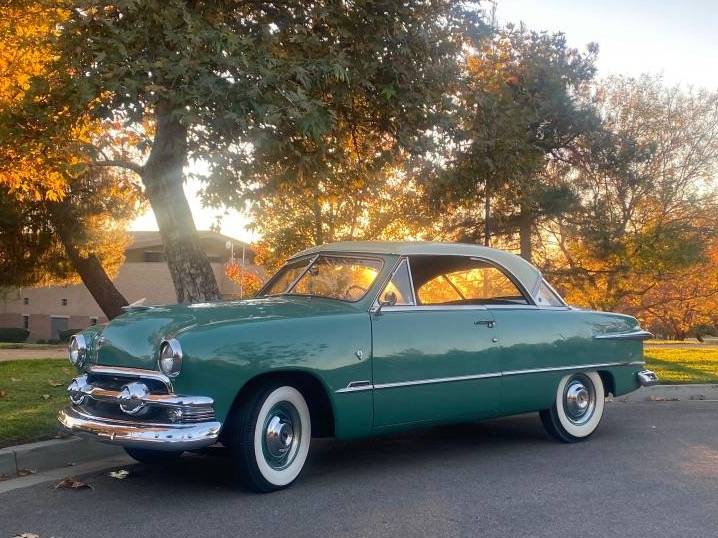 Ford-Victoria-1951