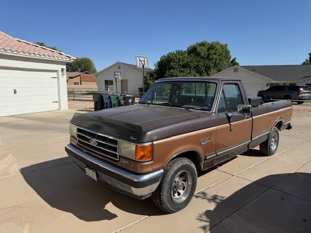 Ford-Xlt-lariat-f-150-1990-brown