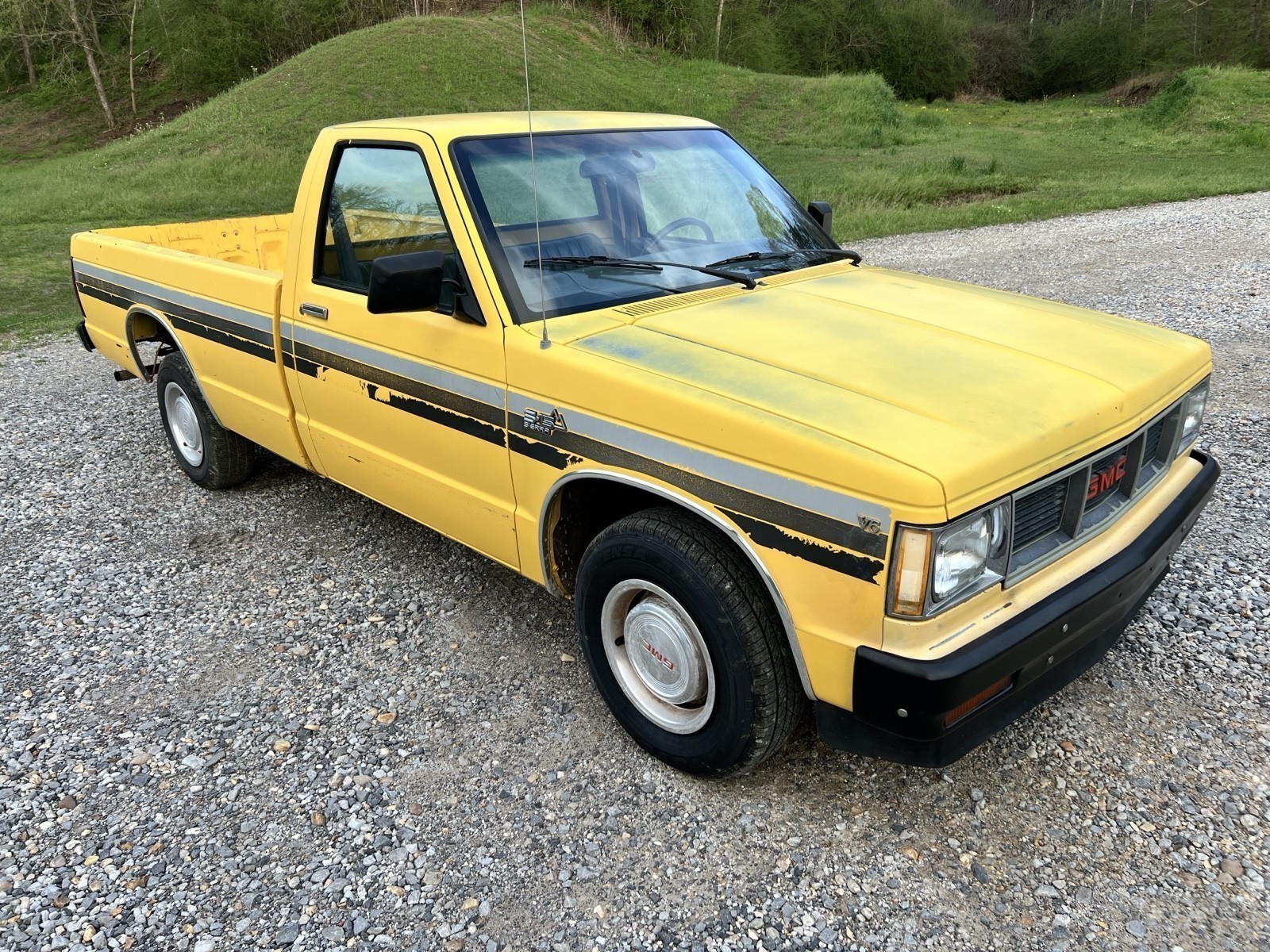 GMC-S-Truck-1982