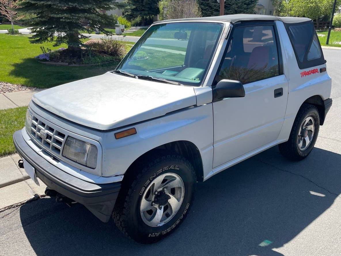 Geo-tracker-4x4-1992-silver