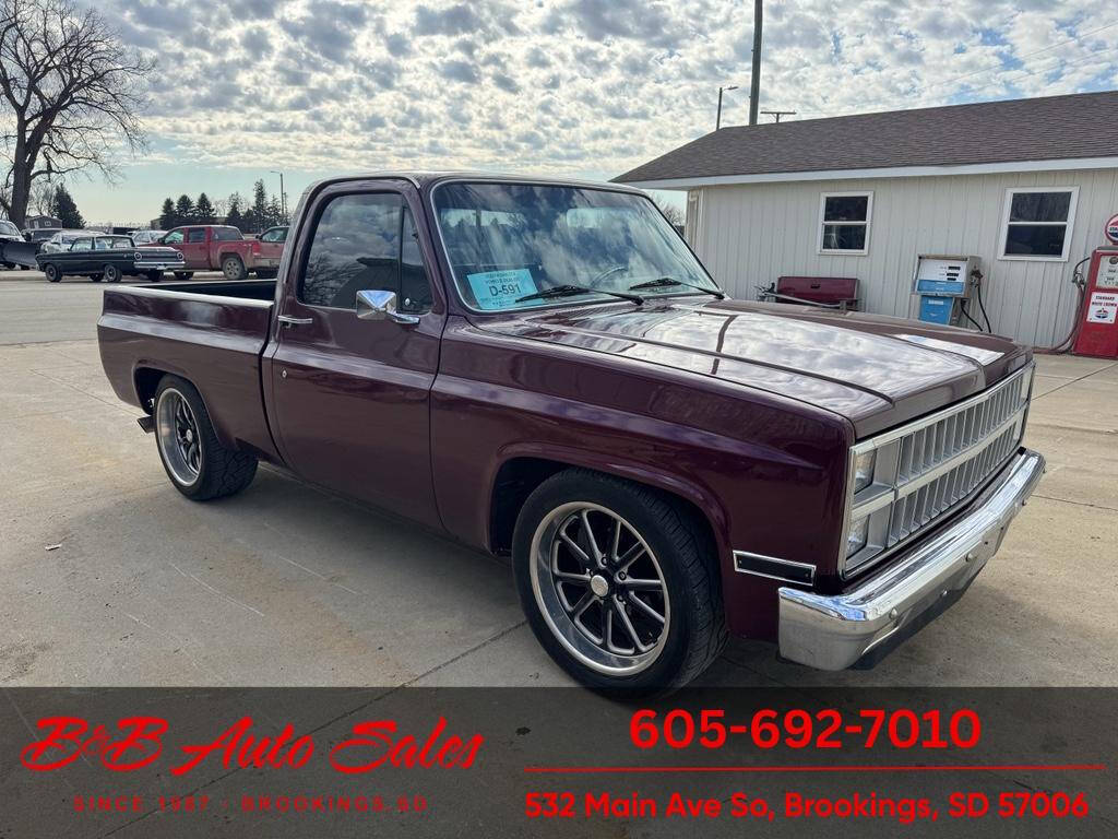 Gmc-Ck-1500-series-1982-Maroon-Tan