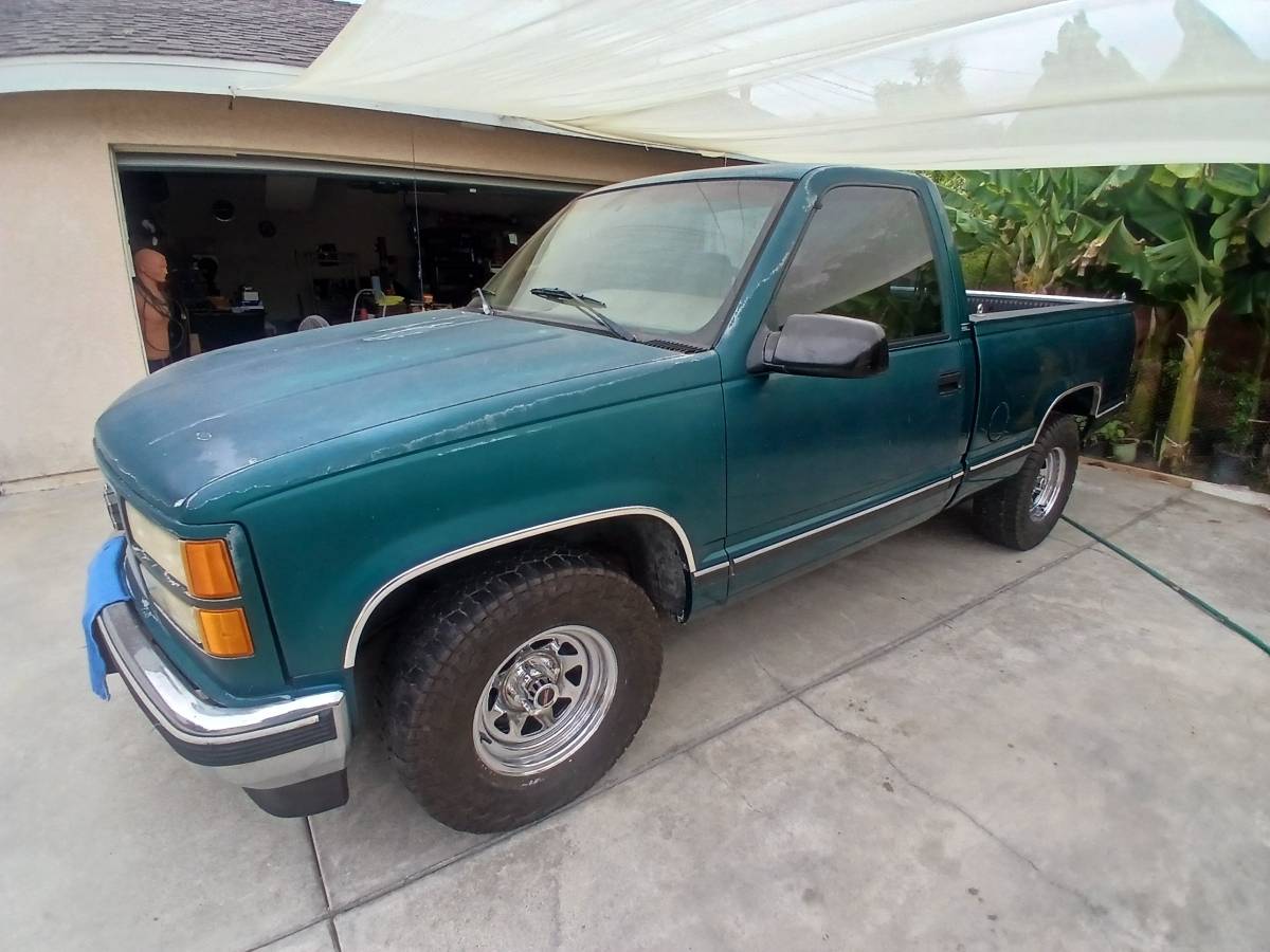 Gmc-Sierra-1500-sl-1995-green