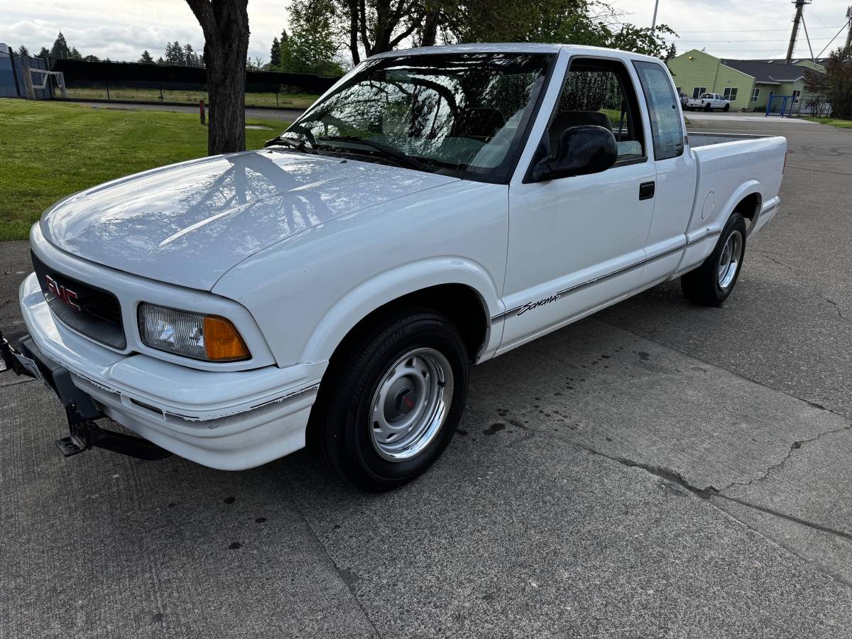 Gmc-Sonoma-sls-1995-white