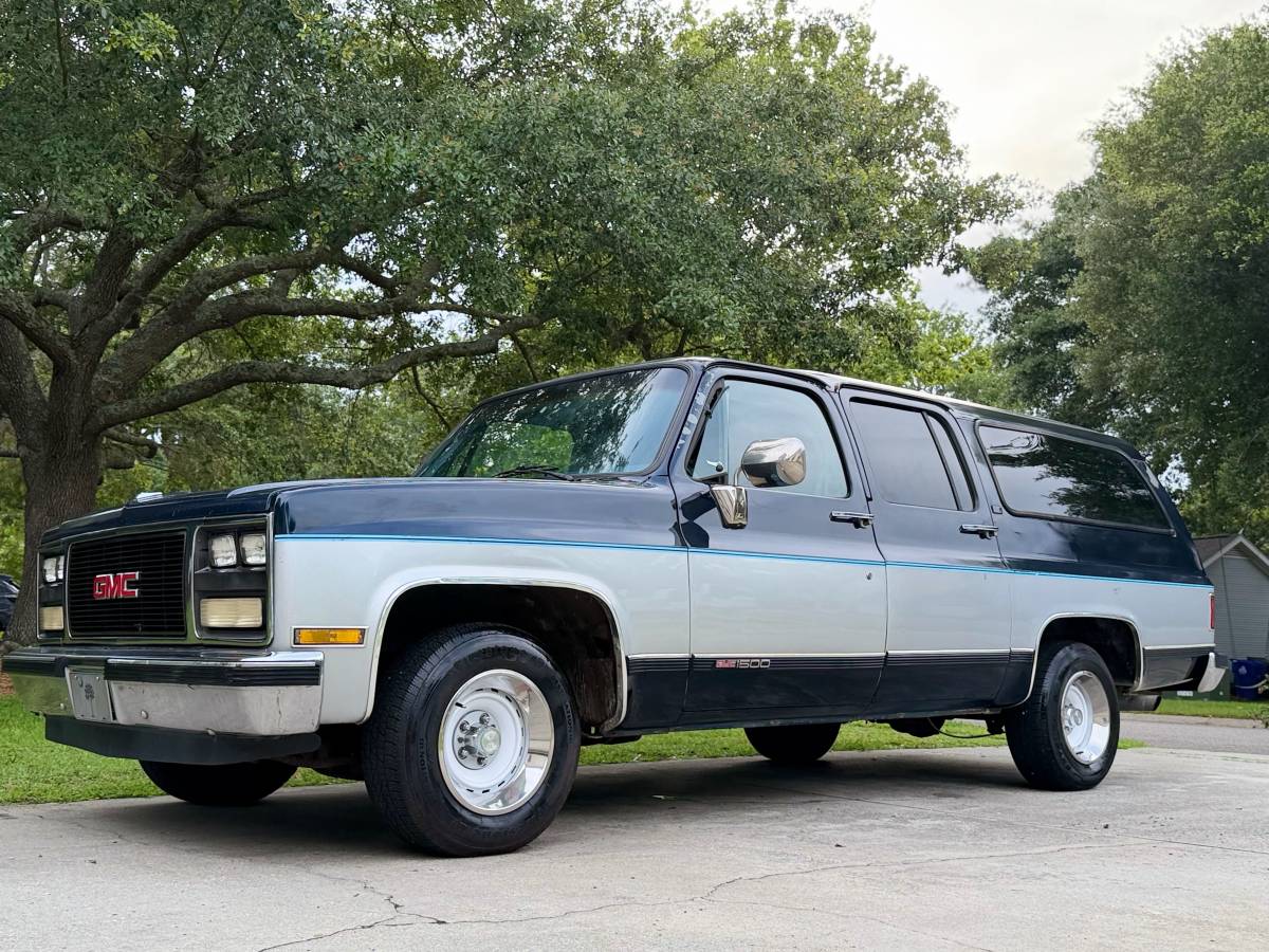 Gmc-Suburban-1500-1990-blue