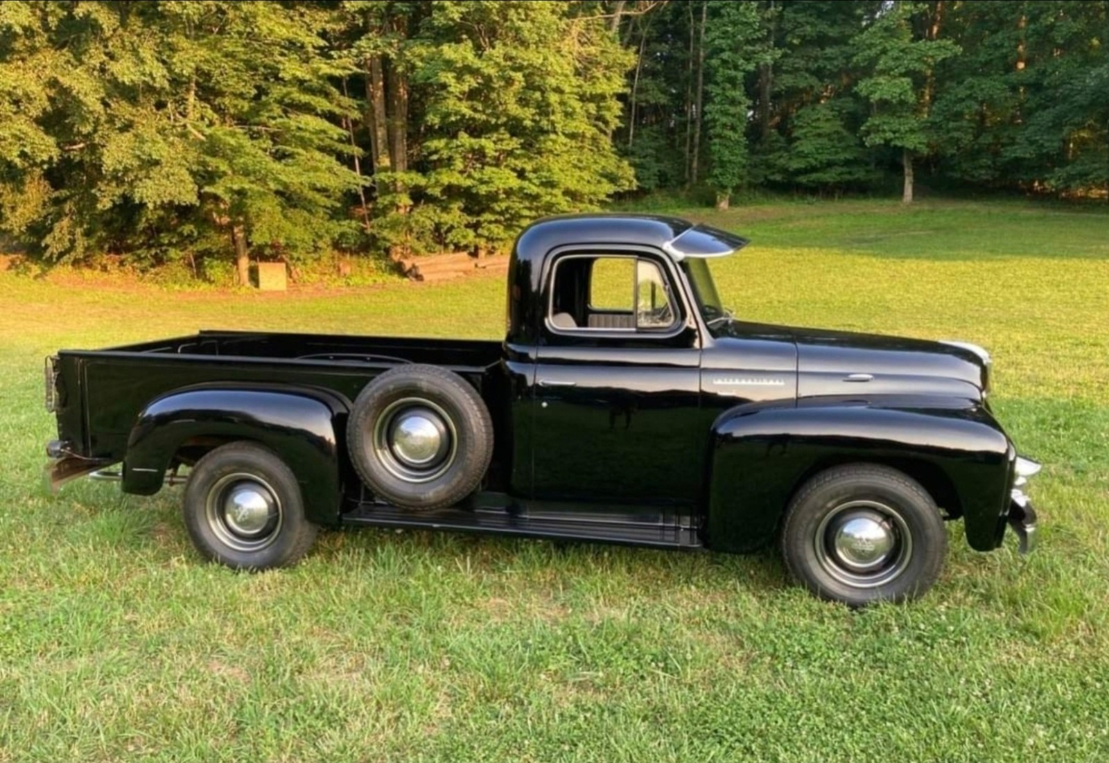 International-Harvester-L110-1951-Standard-Cab-Pickup-Black