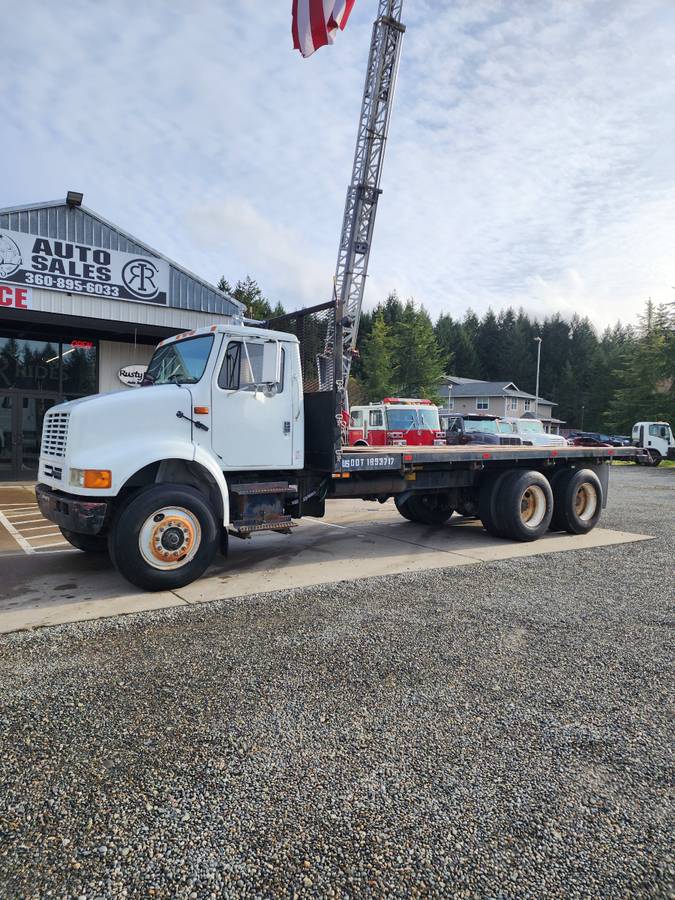 International-ihc-F-8100-dump-flatbed-diesel-1994-white