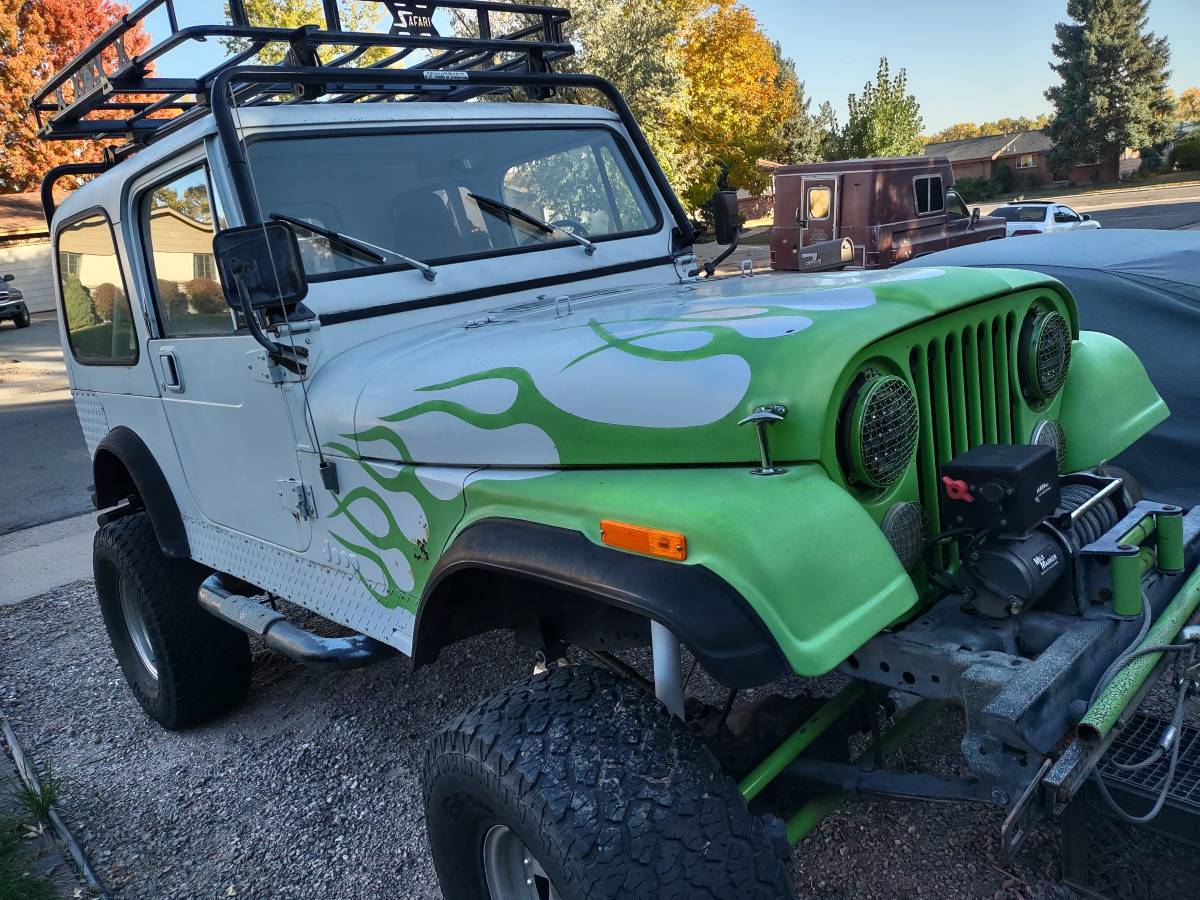 Jeep-1984-white