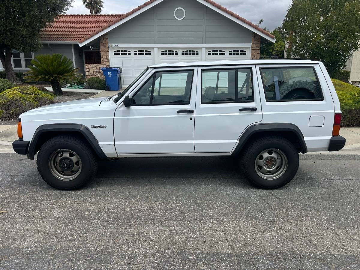 Jeep-Cherokee-1994-white