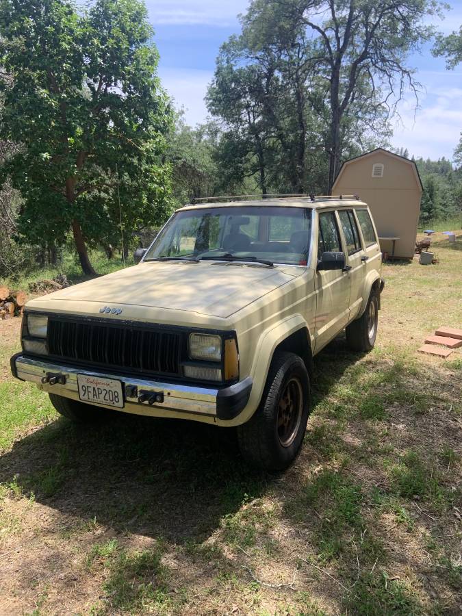 Jeep-Cherokee-pioneer-1988