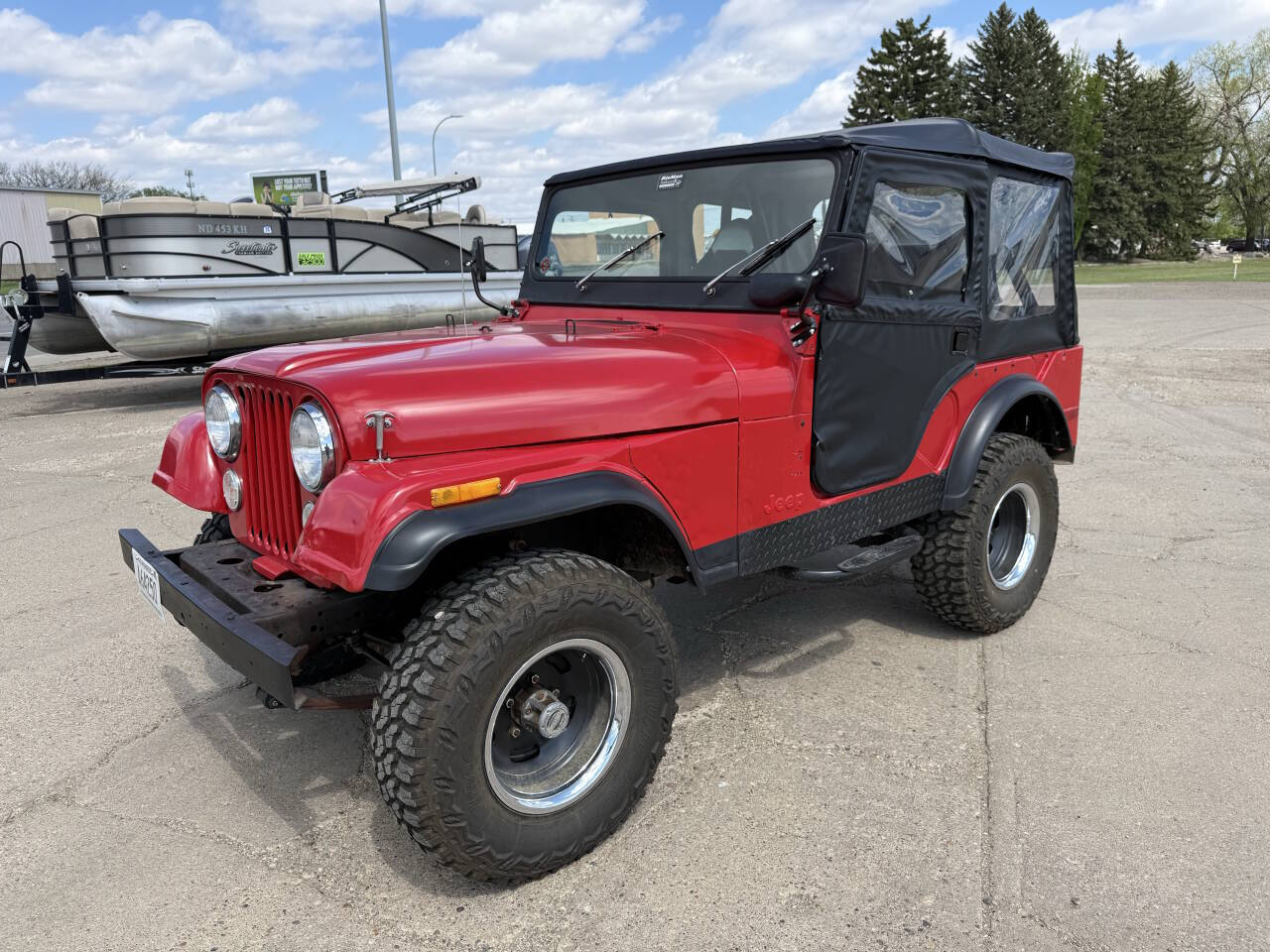 Jeep-Cj-7-1975-Red-Black