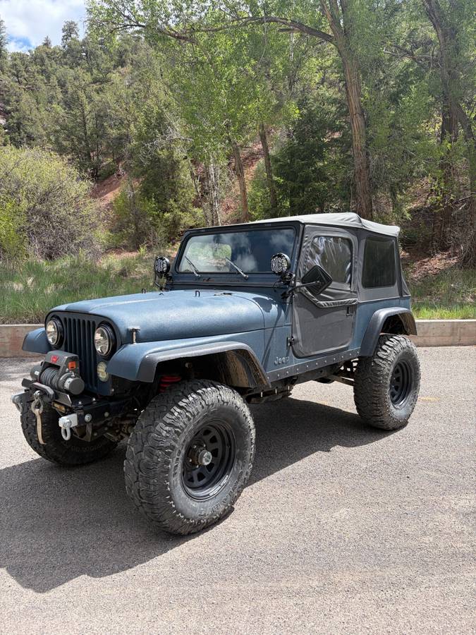 Jeep-Cj-7-1983-blue