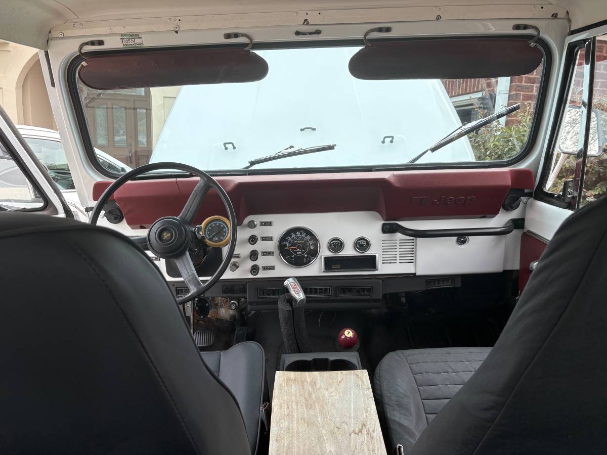 Jeep-Cj-7-1986-white