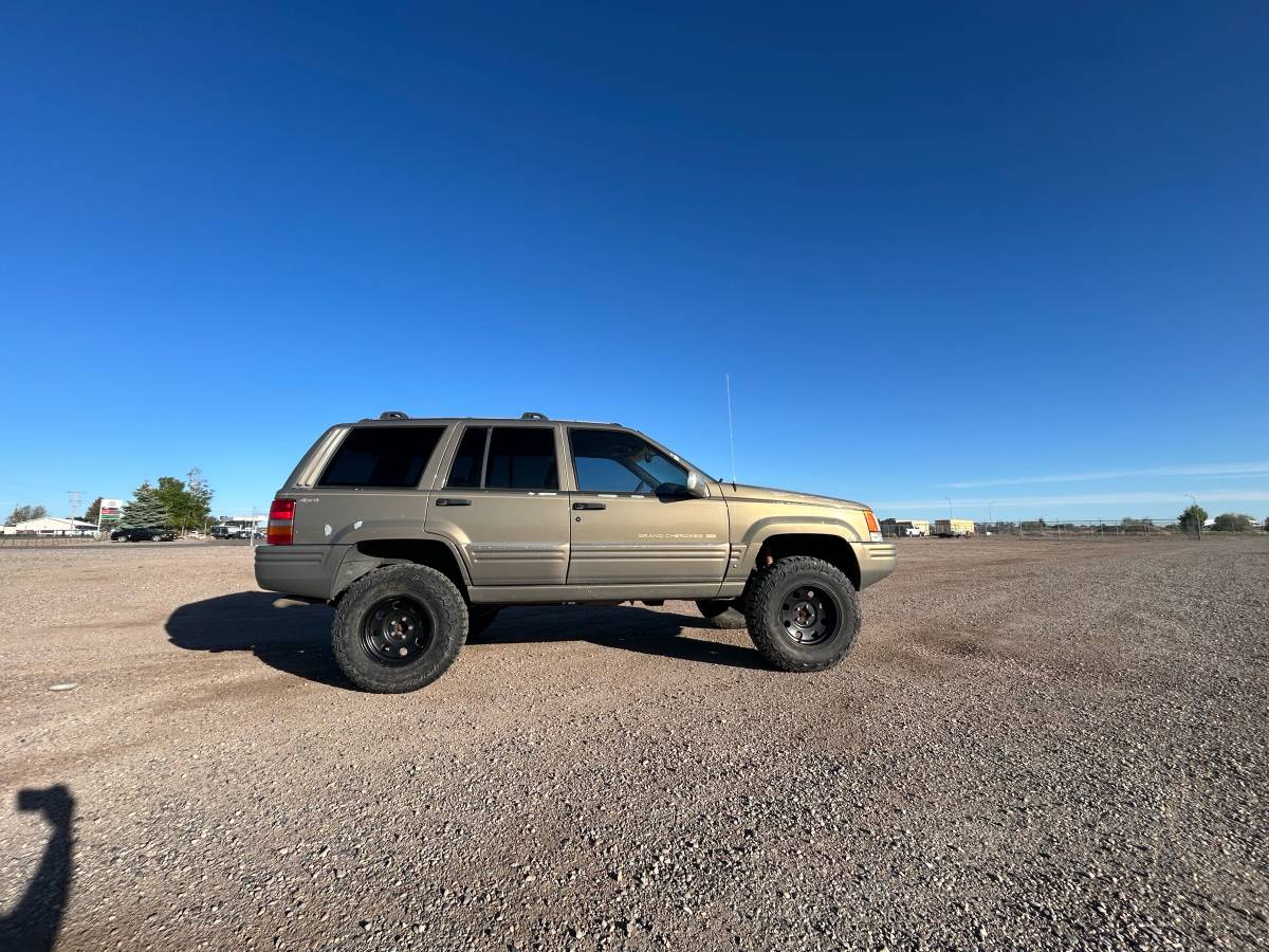 Jeep-Grand-cherokee-1996-custom
