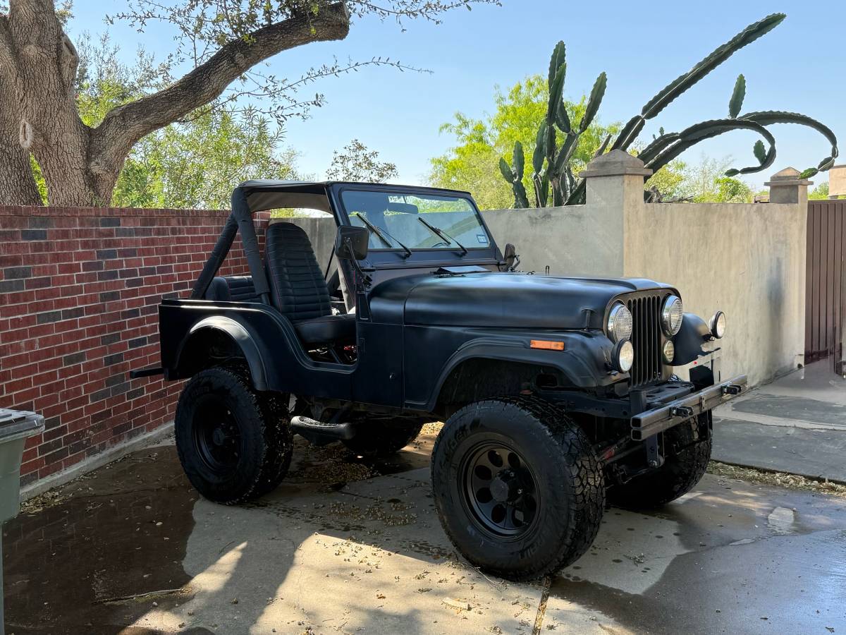 Jeep-Jc-1981-black