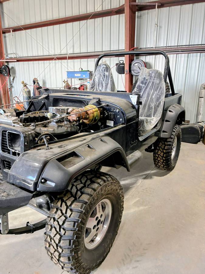 Jeep-Wrangler-1990-black