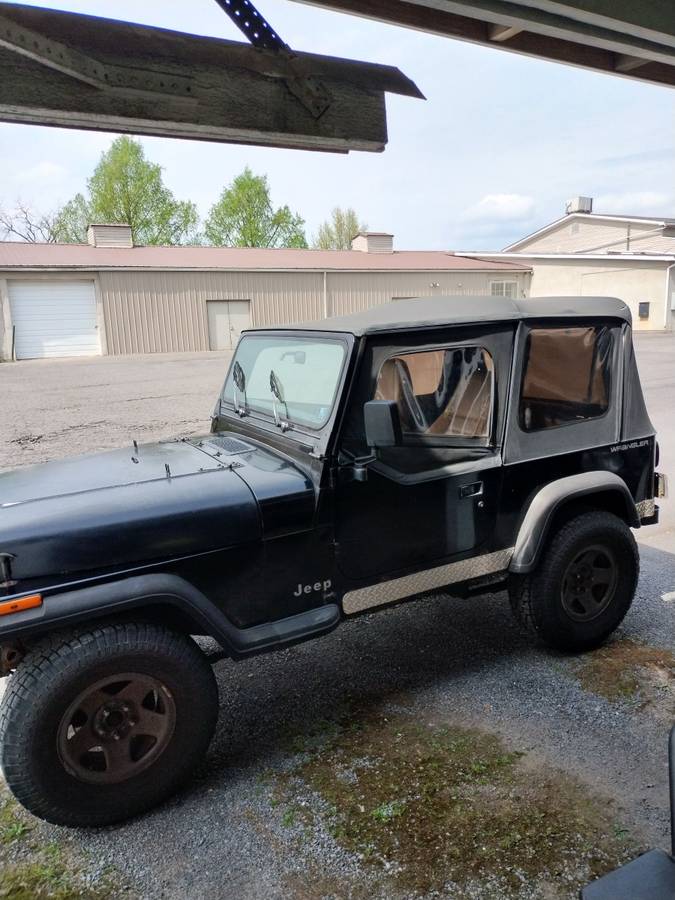 Jeep-Wrangler-1992-black
