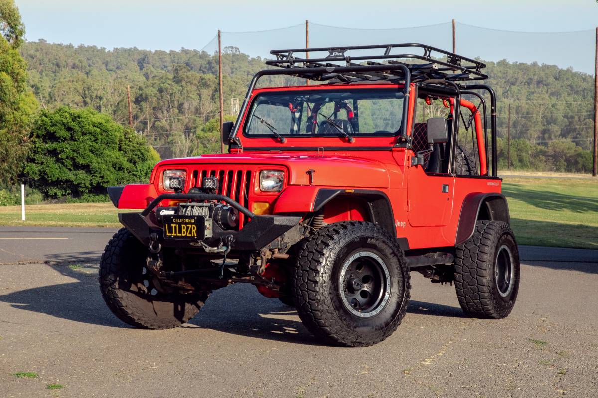 Jeep-Wrangler-1995-red