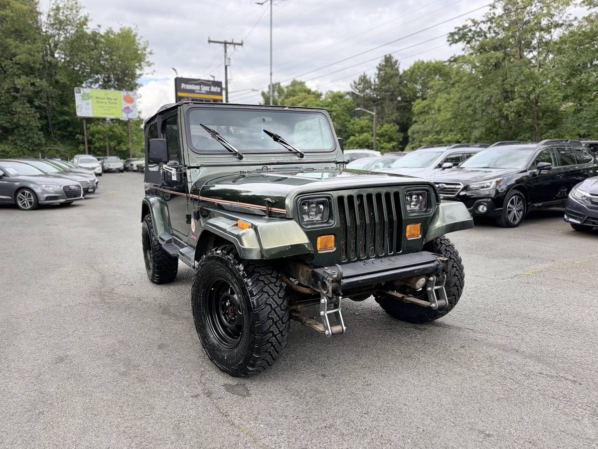 Jeep-Wrangler-sahara-1995-green