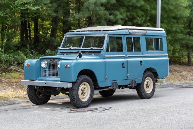 Land-Rover-Series-II-109-Station-Wagon-1963-Wagon-Black