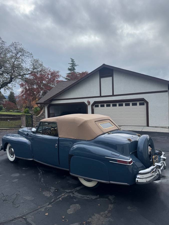 Lincoln-Continental-1947-blue