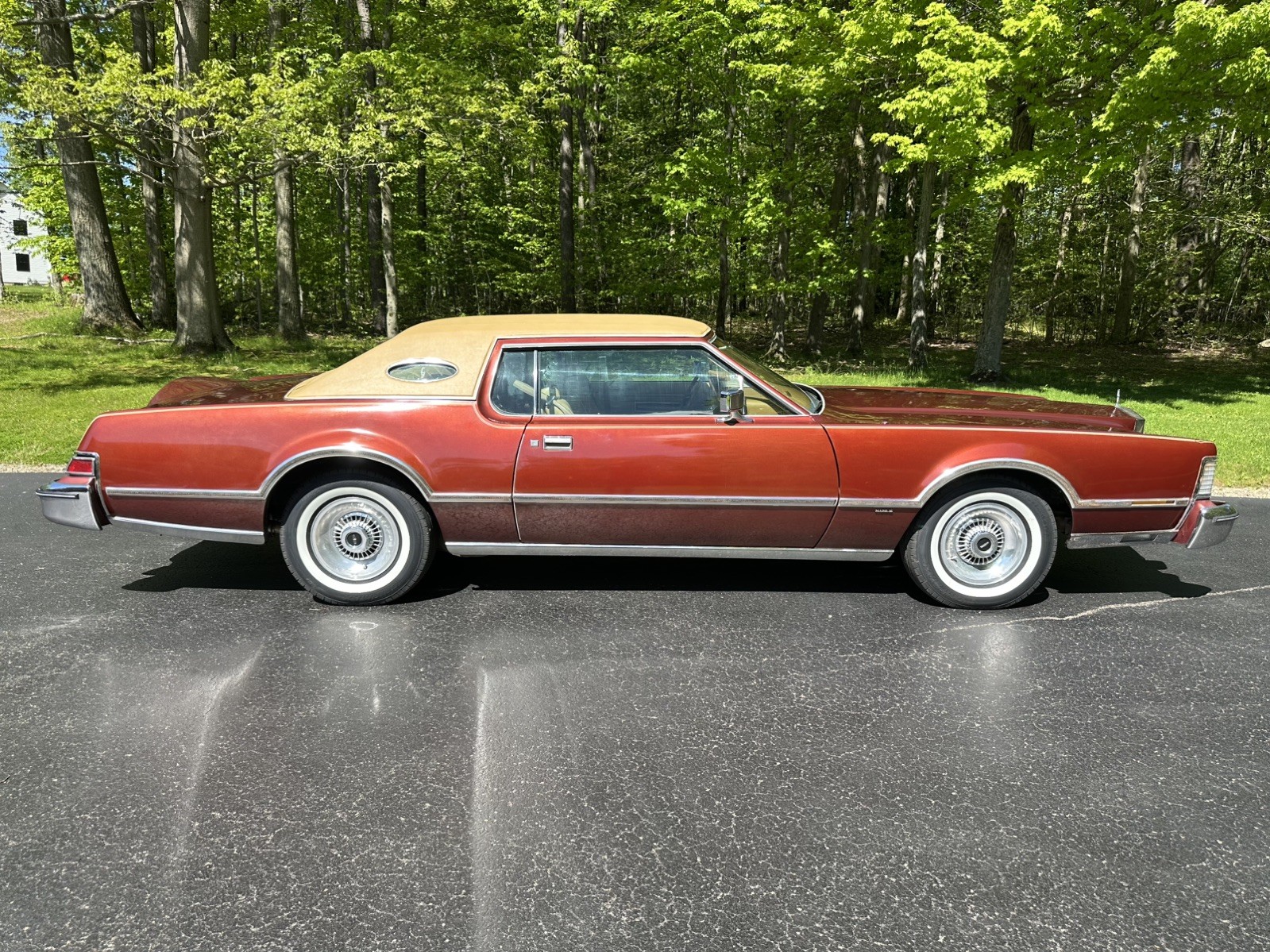 Lincoln Continental 1975