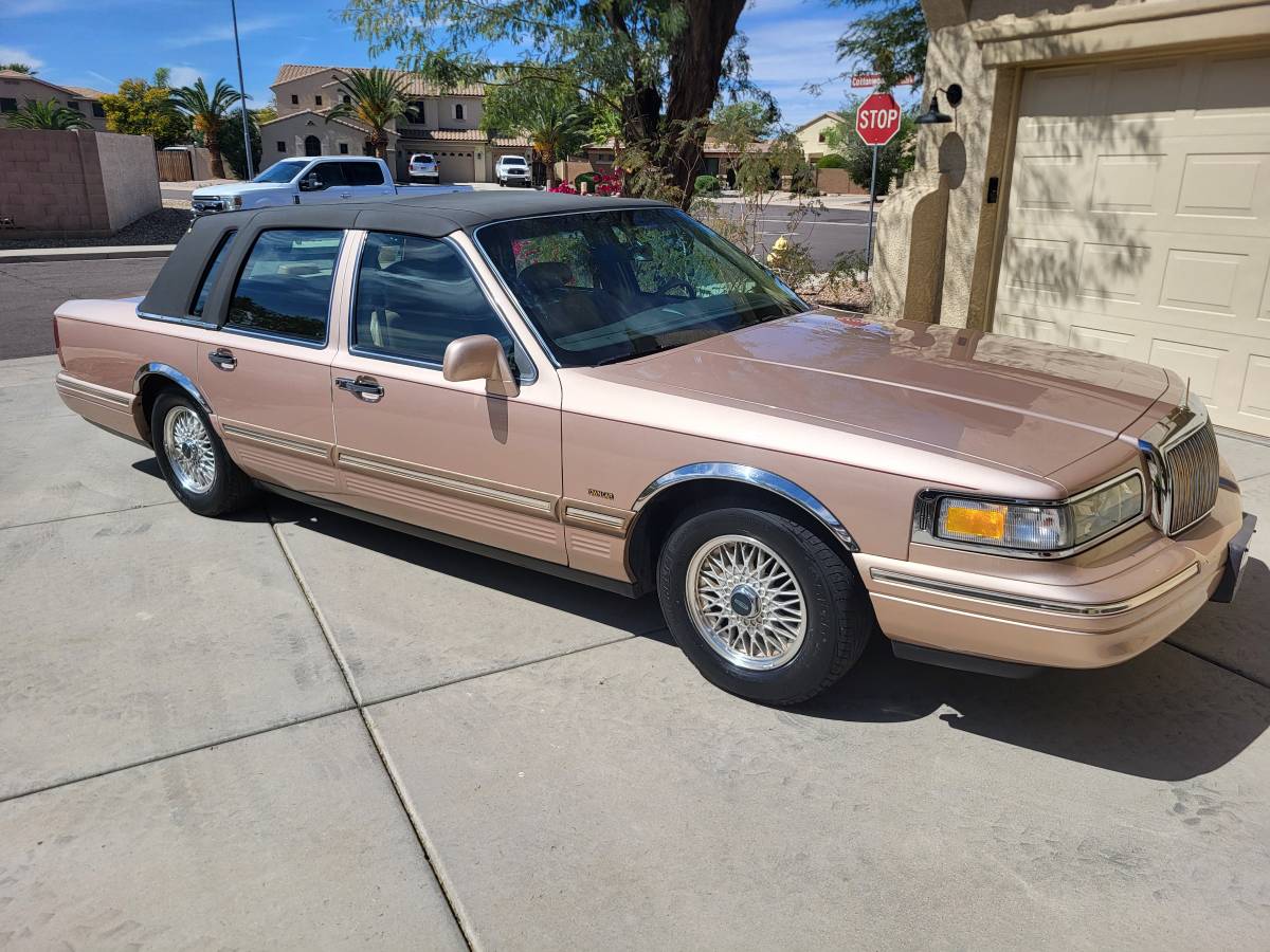 Lincoln-Continental-1996-custom