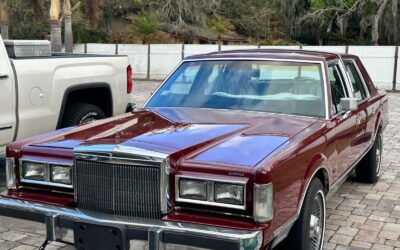Lincoln Town Car 1988