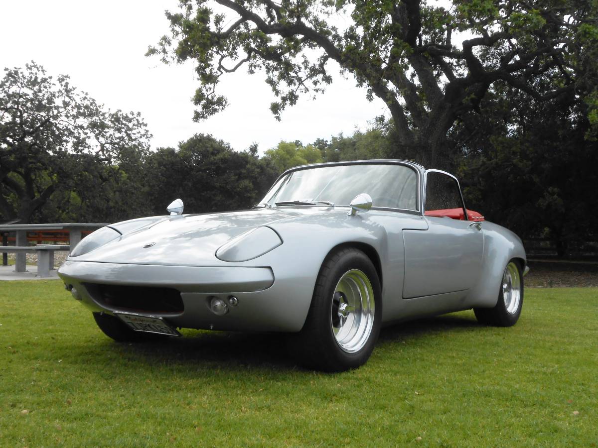 Lotus-Elan-1967-silver