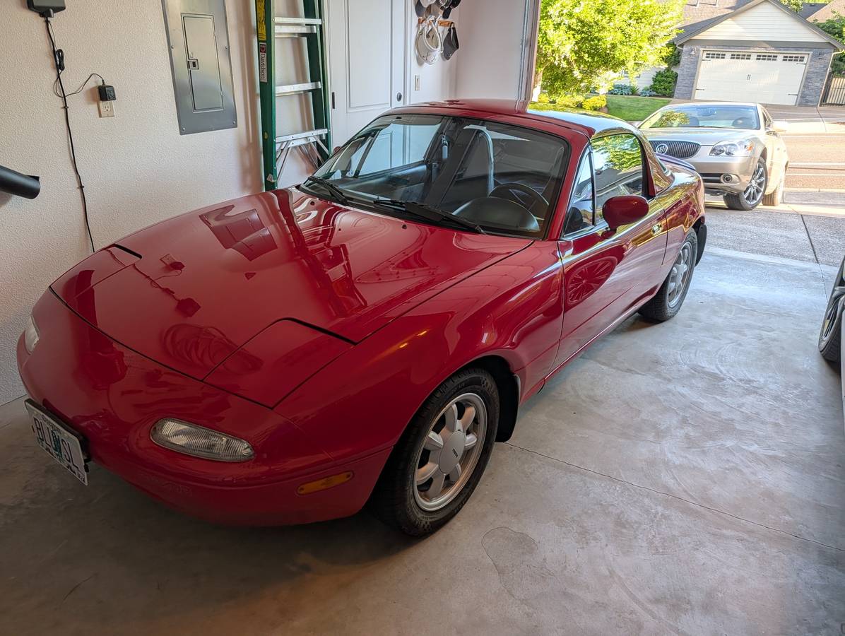 Mazda-Miata-mx5-1992-red