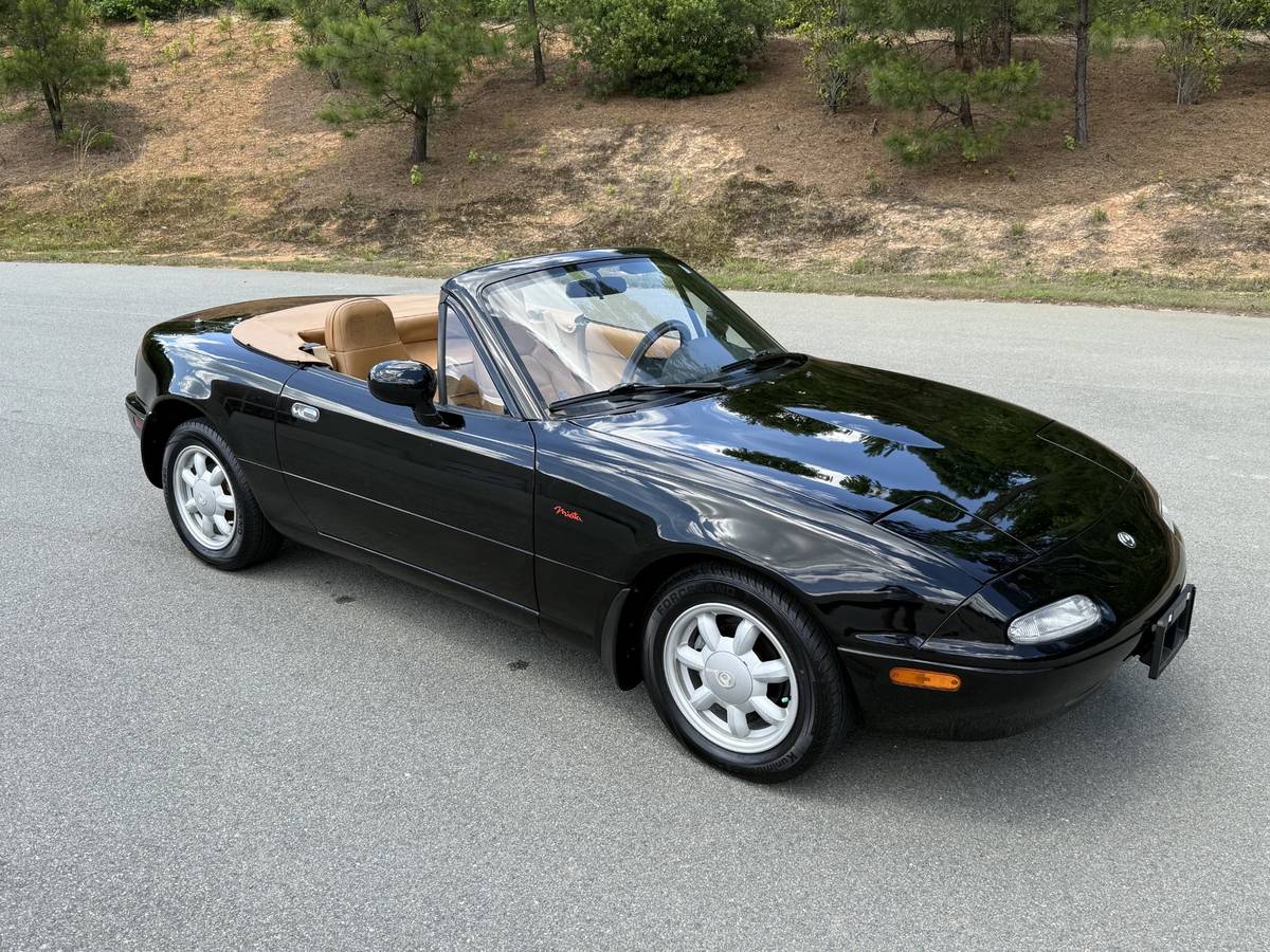 Mazda-Mx-5-miata-1993-black